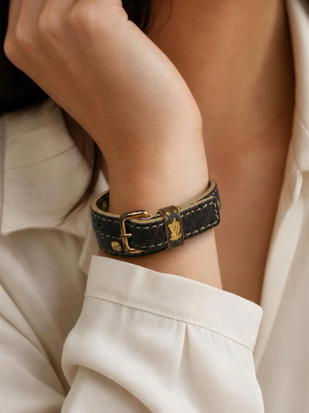 Louis Vuitton Suhali Stud Leather Black bracelet 🌟